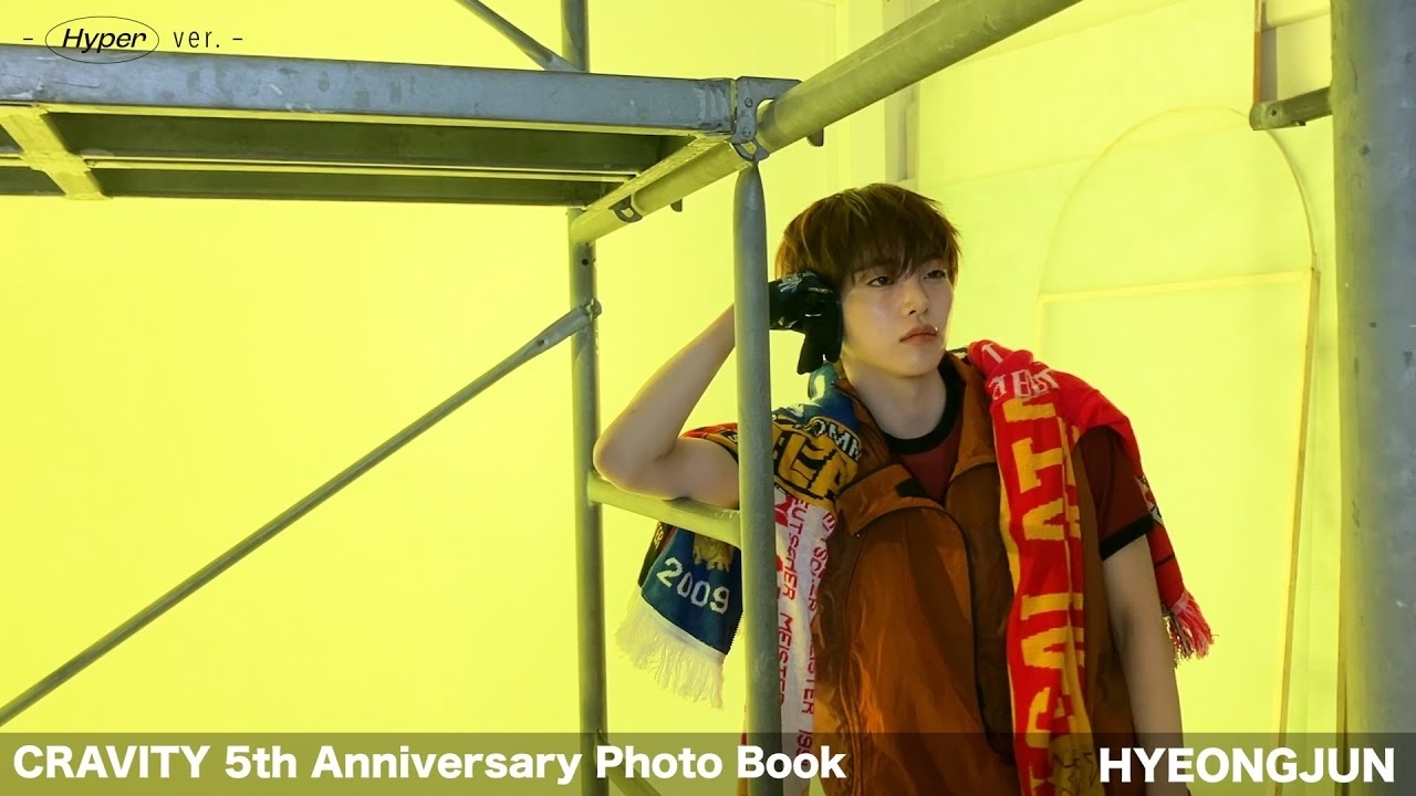 Behind-the-scenes cut of Hyeongjun (CRAVITY)