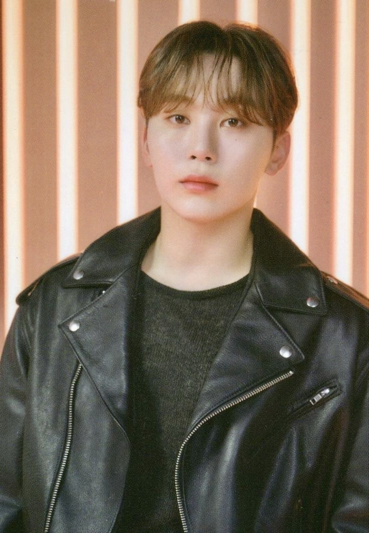 Latest photo of Seungkwan (SEVENTEEN)