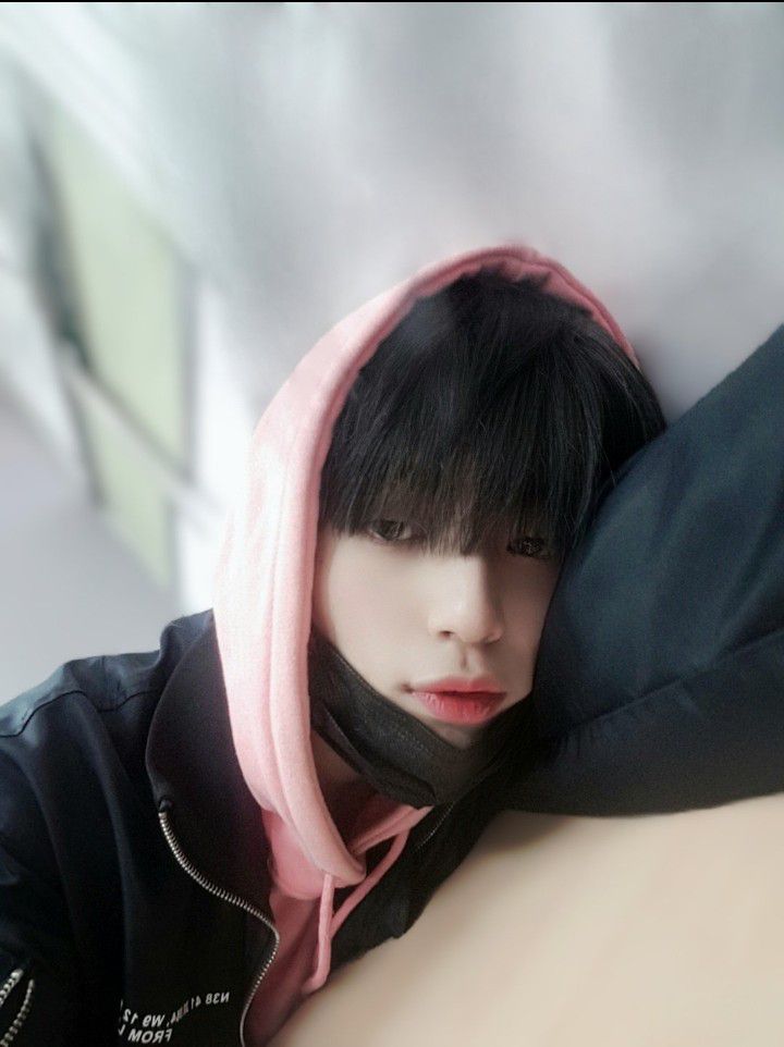Hong Sungmin (FANTASY BOYS)的最新活動照片