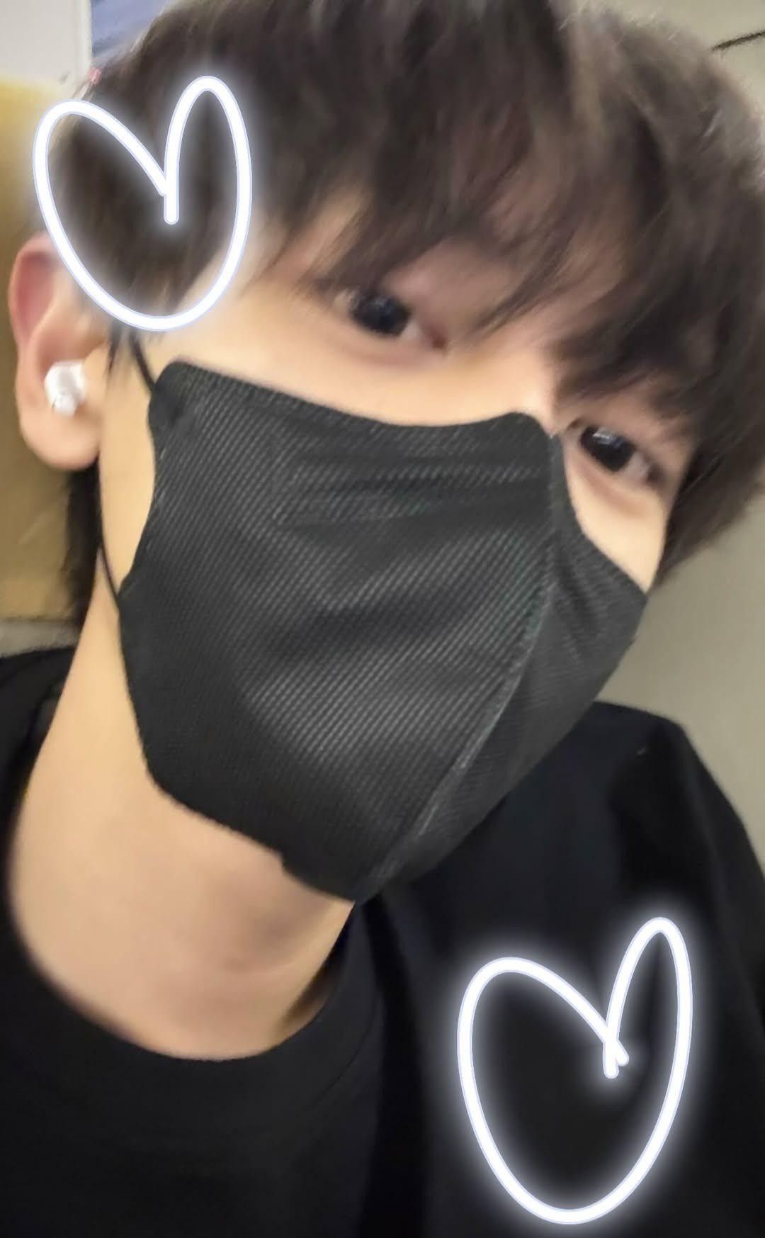 Latest photo of Chanyeol (EXO)