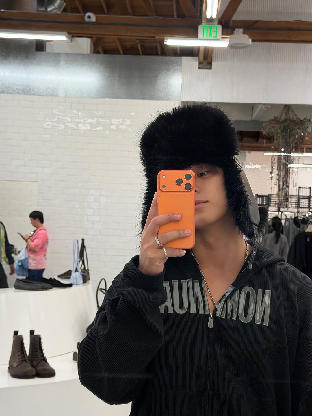 Foto aktivitas terbaru Mingyu (SEVENTEEN)