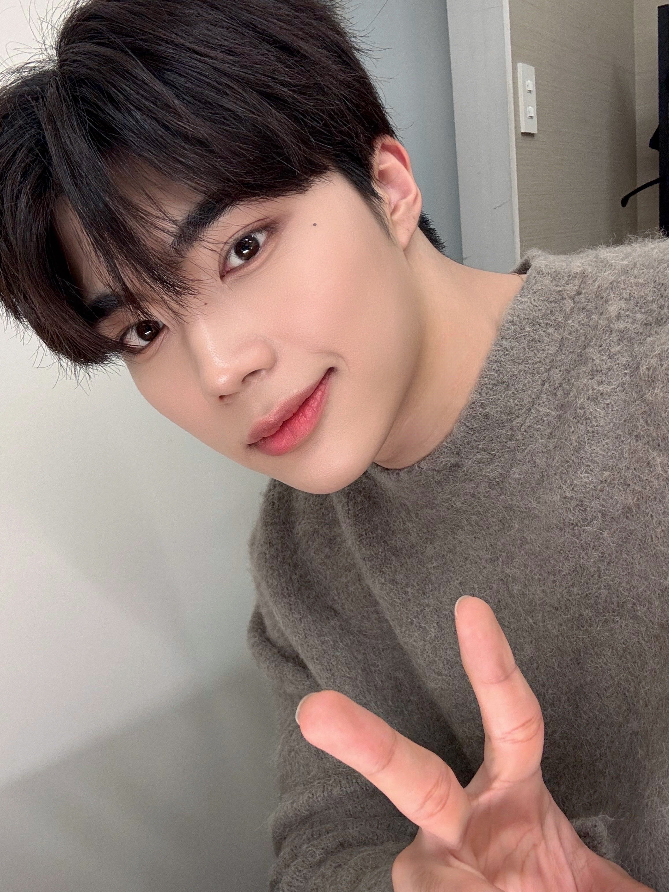 Recent activity shot of Park Gunwook (ZEROBASEONE)