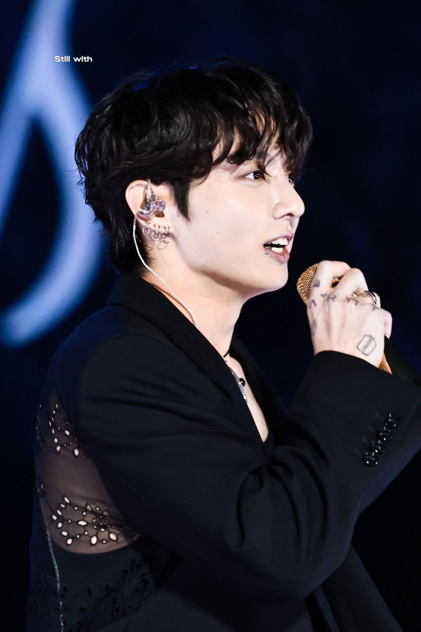 柾国 (防弹少年团)的最新活动照片