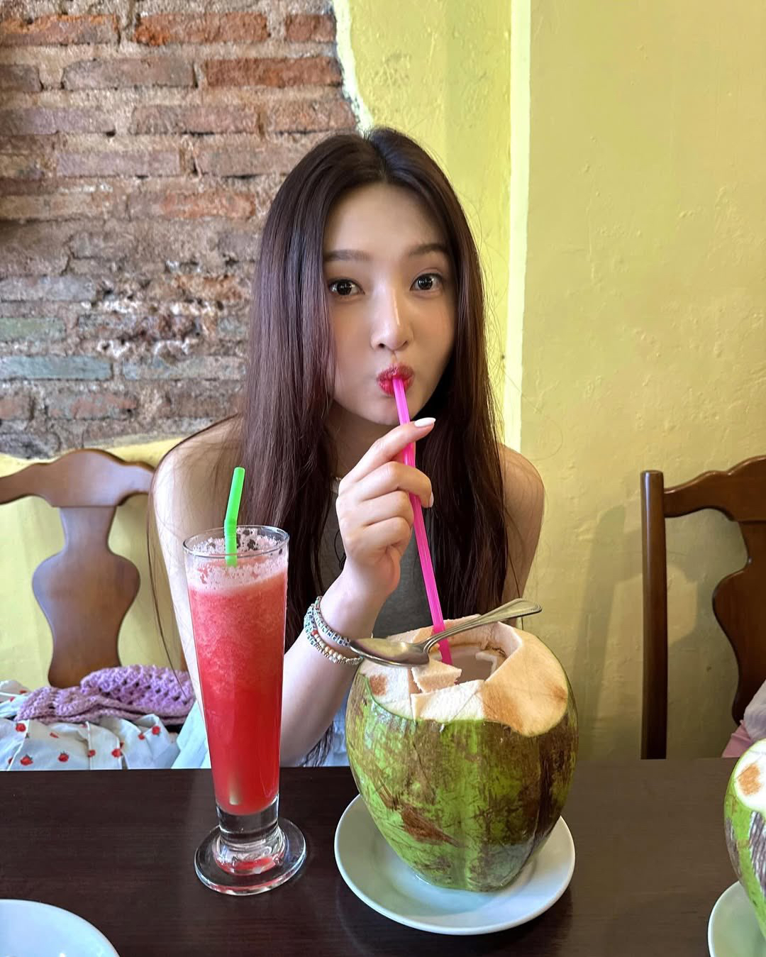 A moment captured by Joy (Red Velvet)'s fan