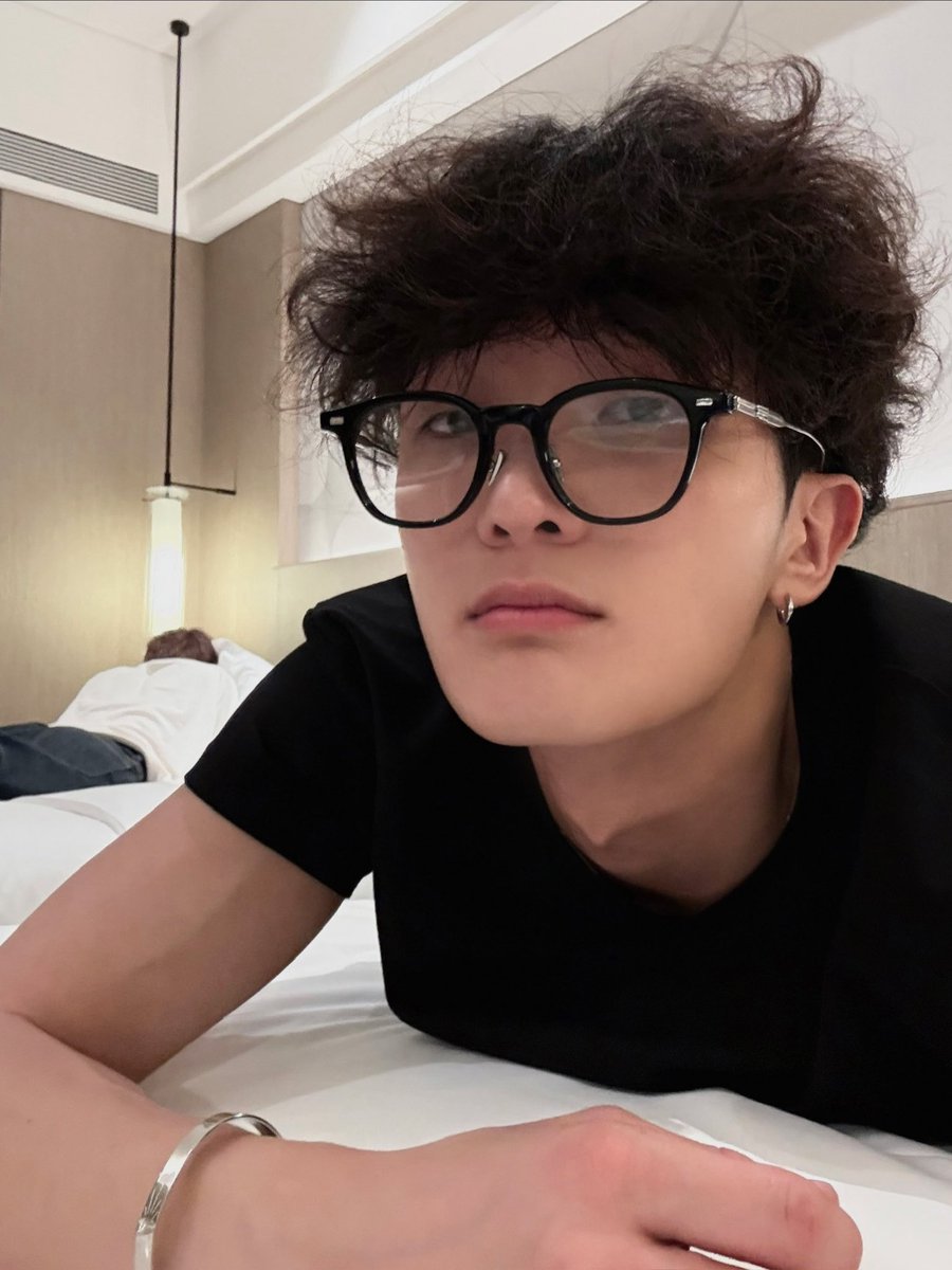 A moment captured by Xikers's fan