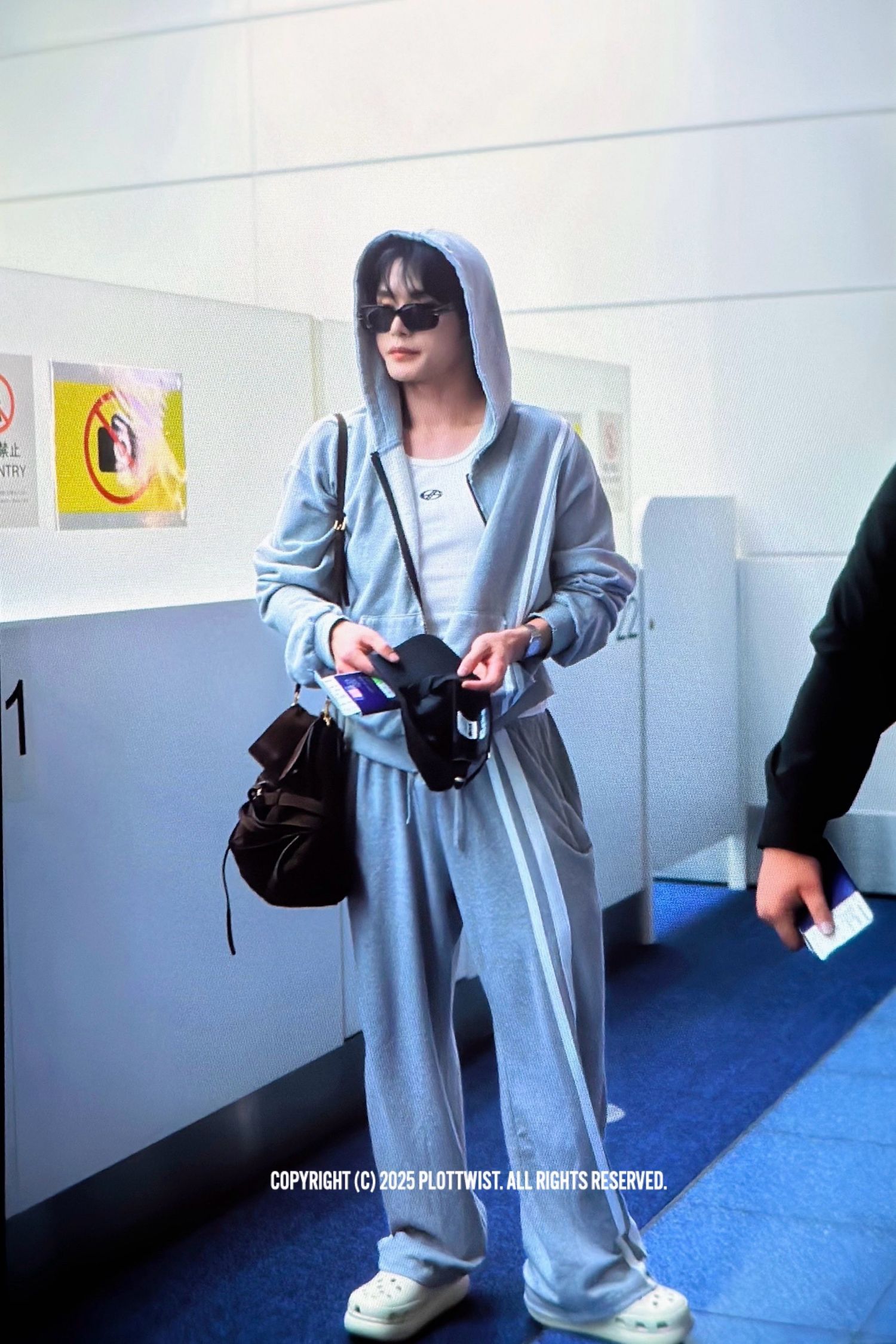 Recent activity shot of Kim Jiwoong (ZEROBASEONE)