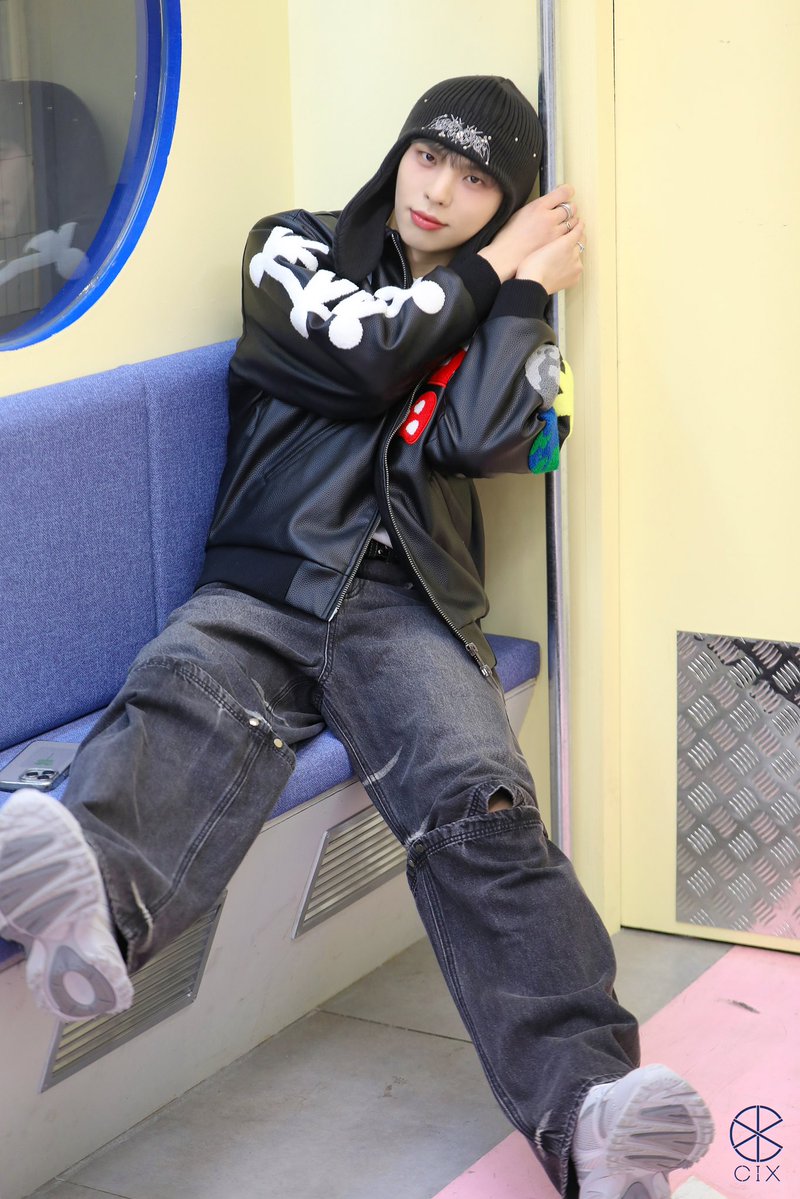 Behind-the-scenes cut of CIX