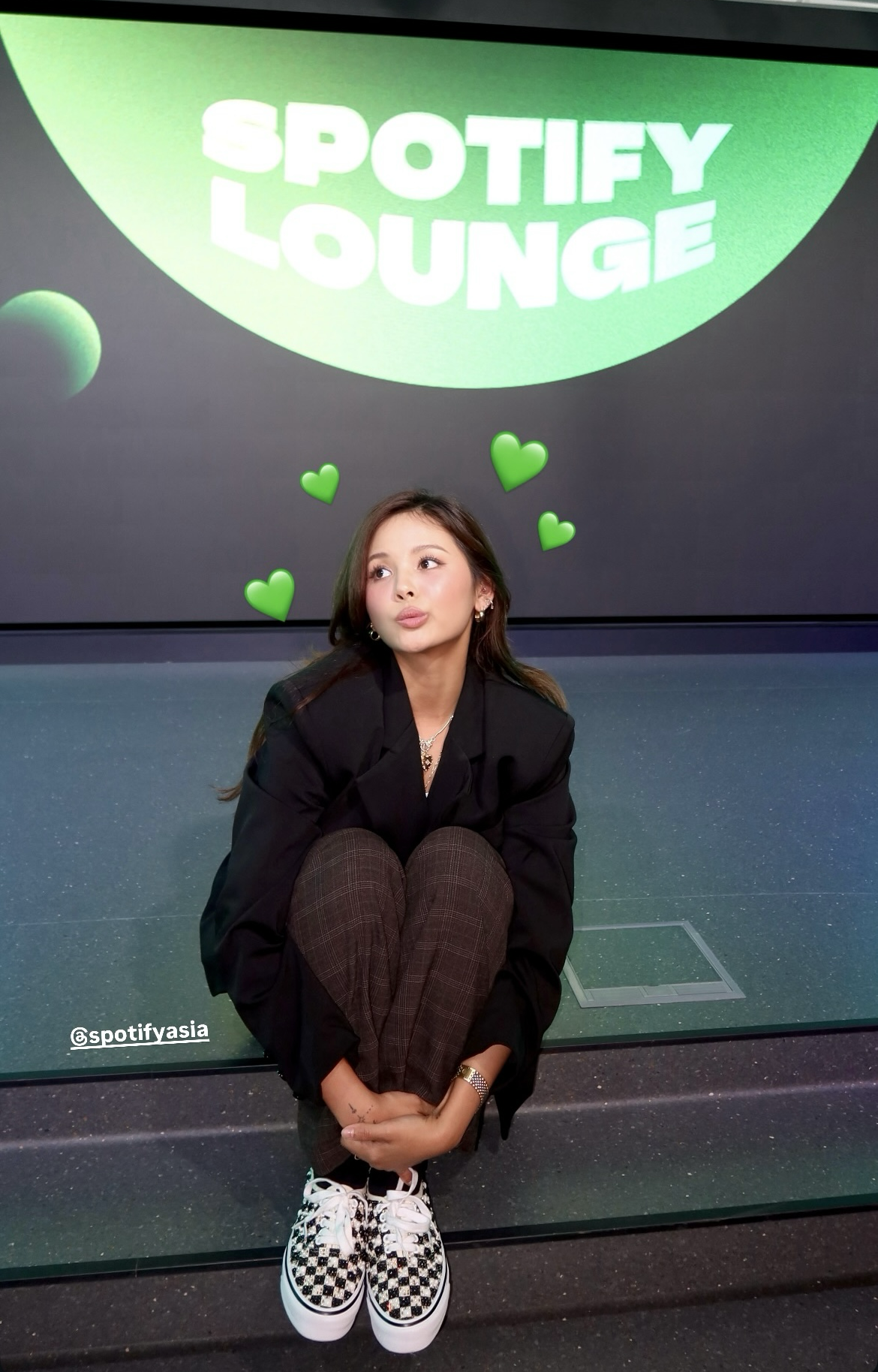 Behind-the-scenes cut of SORN