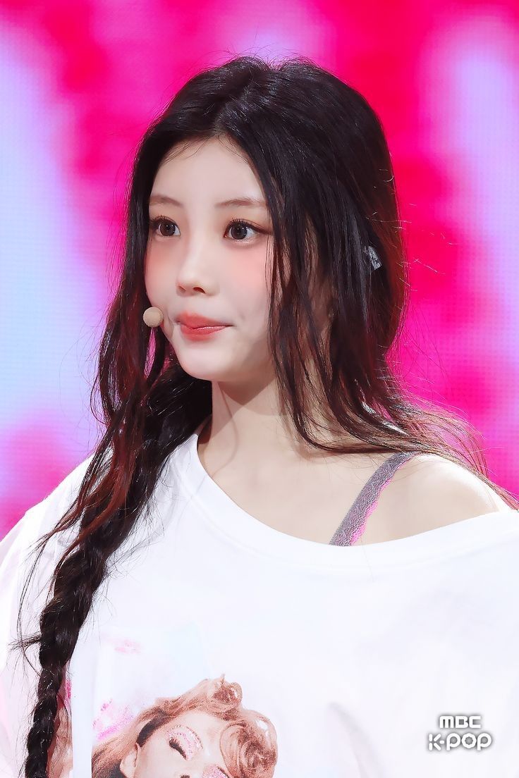 Latest photo of Wonhee (ILLIT)