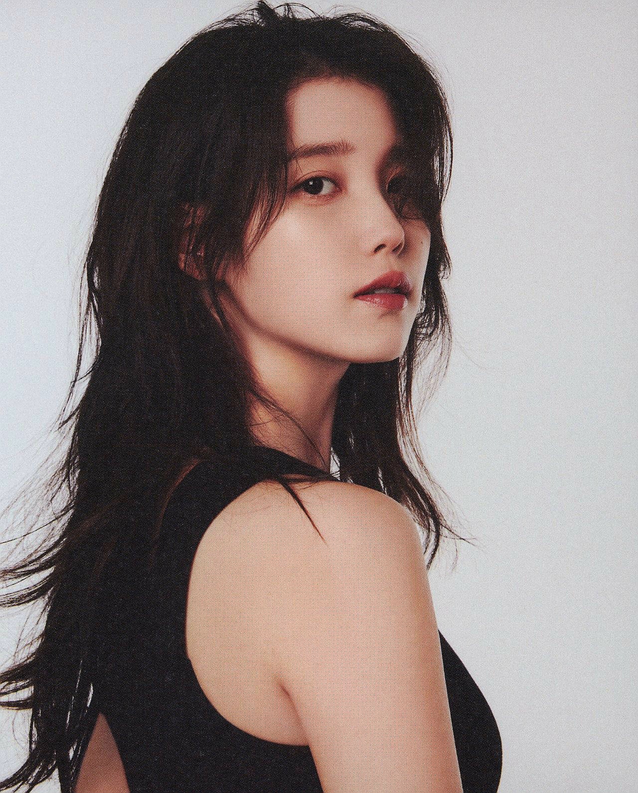 Latest photo of IU