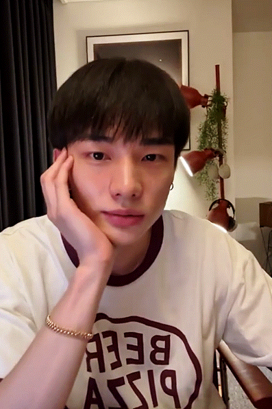 Latest photo of Hyunjin (Stray Kids)