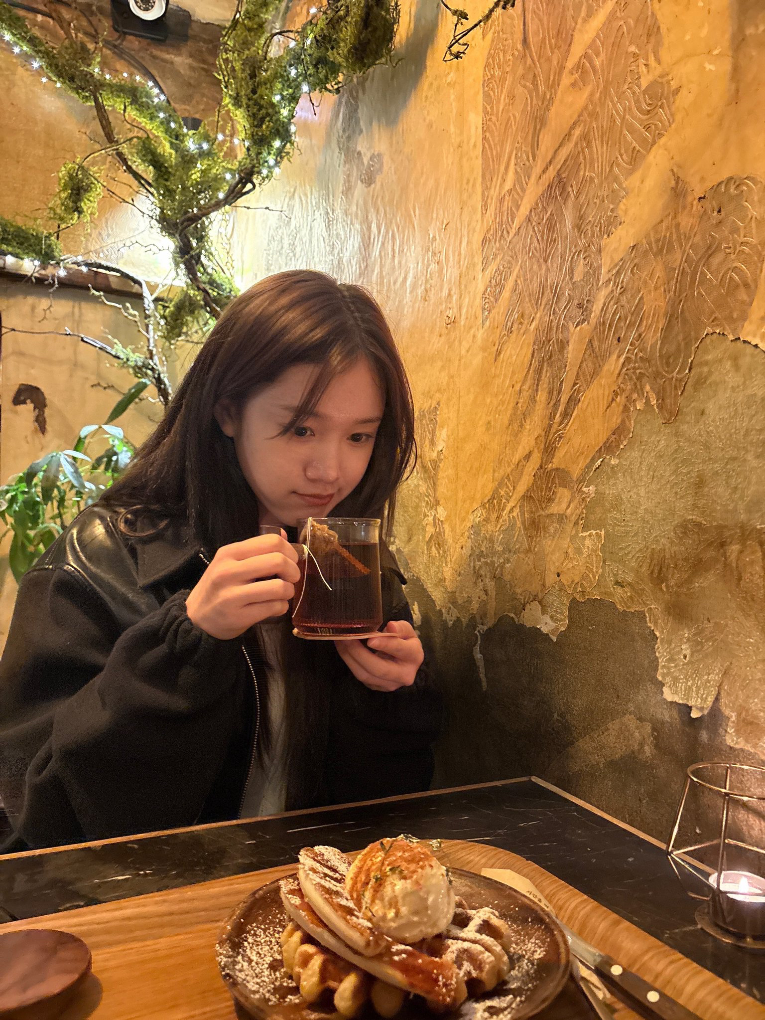 Behind-the-scenes cut of STAYC