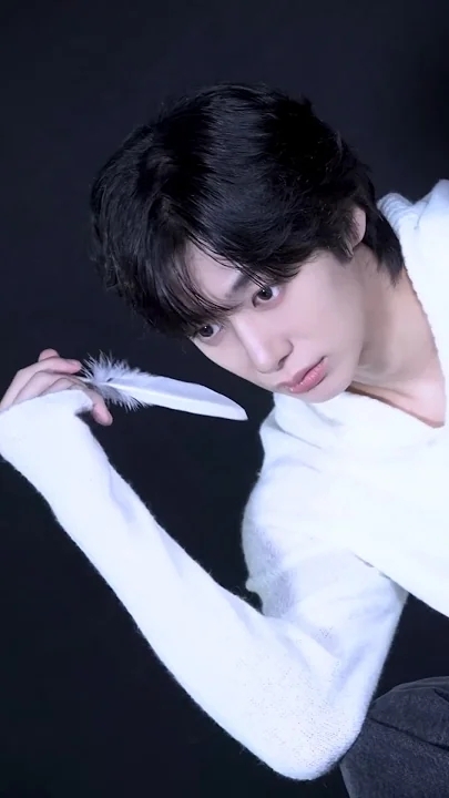 Shownu (MONSTA X)的最新照片