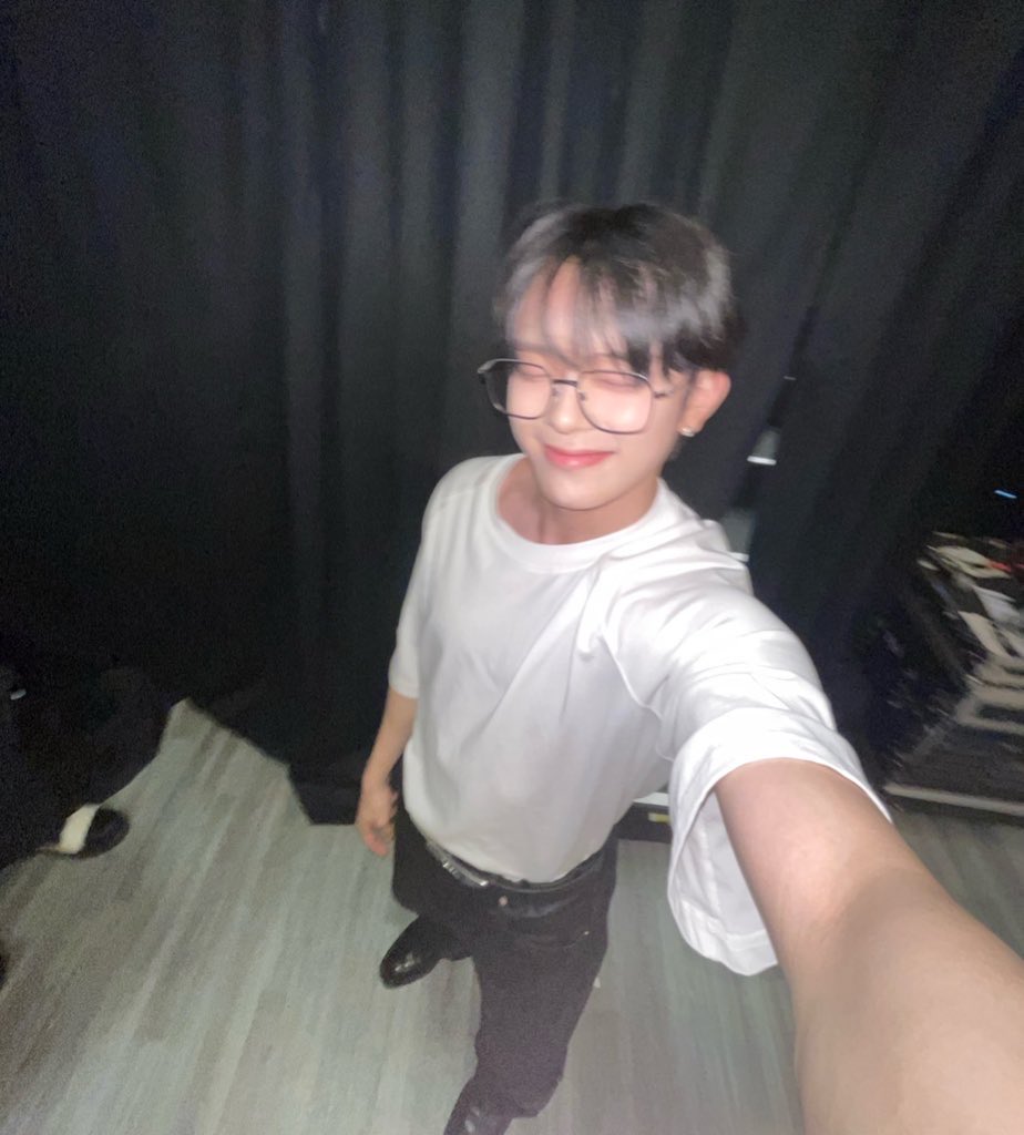 A moment captured by Kangmin (VERIVERY)'s fan
