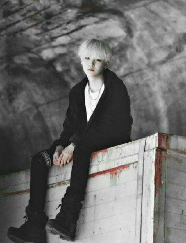 Foto terbaru SUGA (BTS)