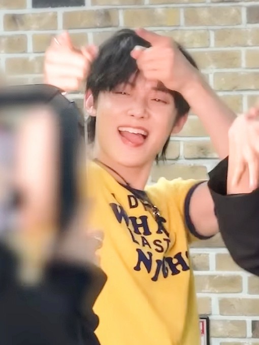 A moment captured by Yeonjun (TOMORROW X TOGETHER)'s fan