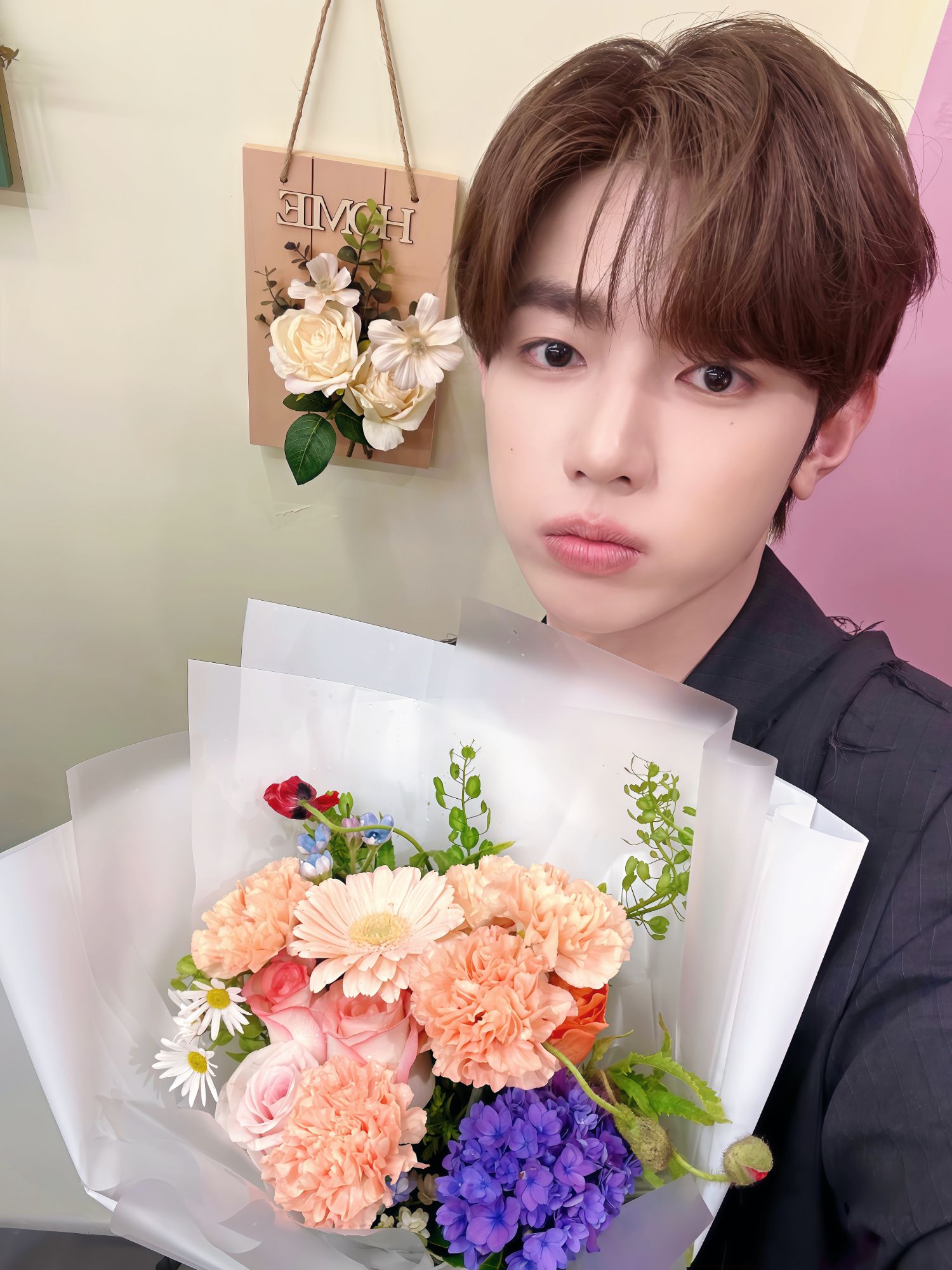 ジャン・ハオ (ZEROBASEONE)の最近の活動写真