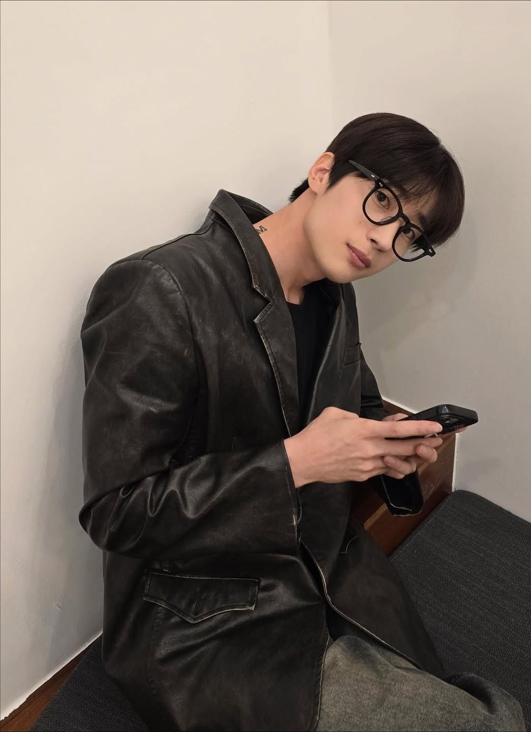 Recent activity shot of Han Seungwoo