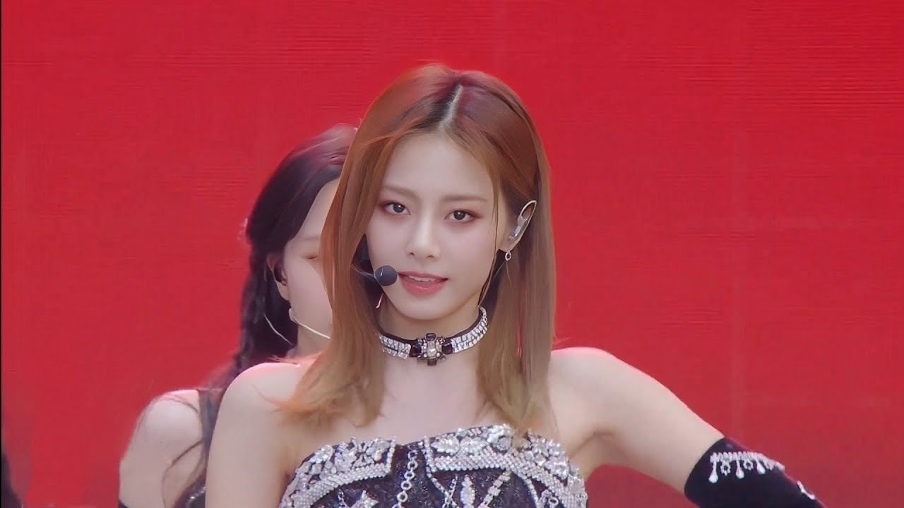 モモ (TWICE)の最近の活動写真