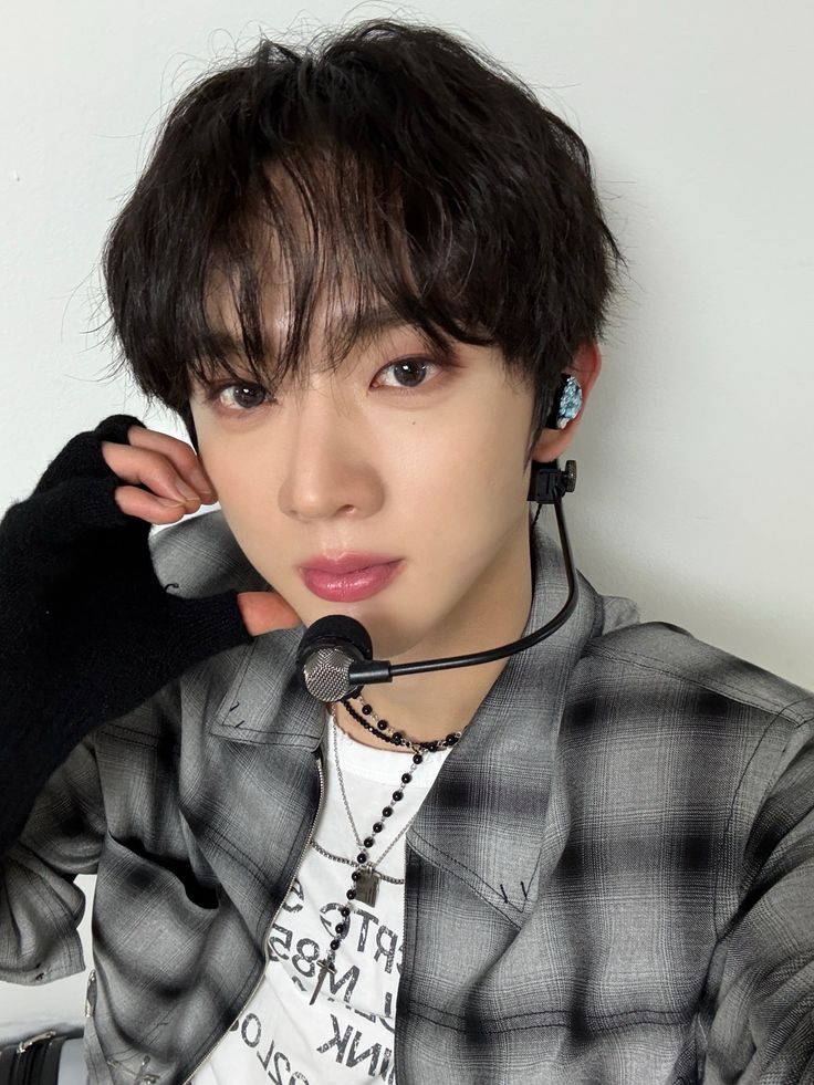 Recent activity shot of EVNNE