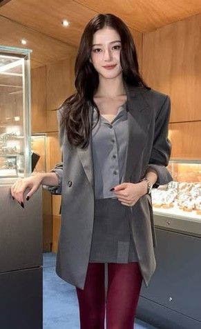 Behind-the-scenes cut of Nancy (MOMOLAND)