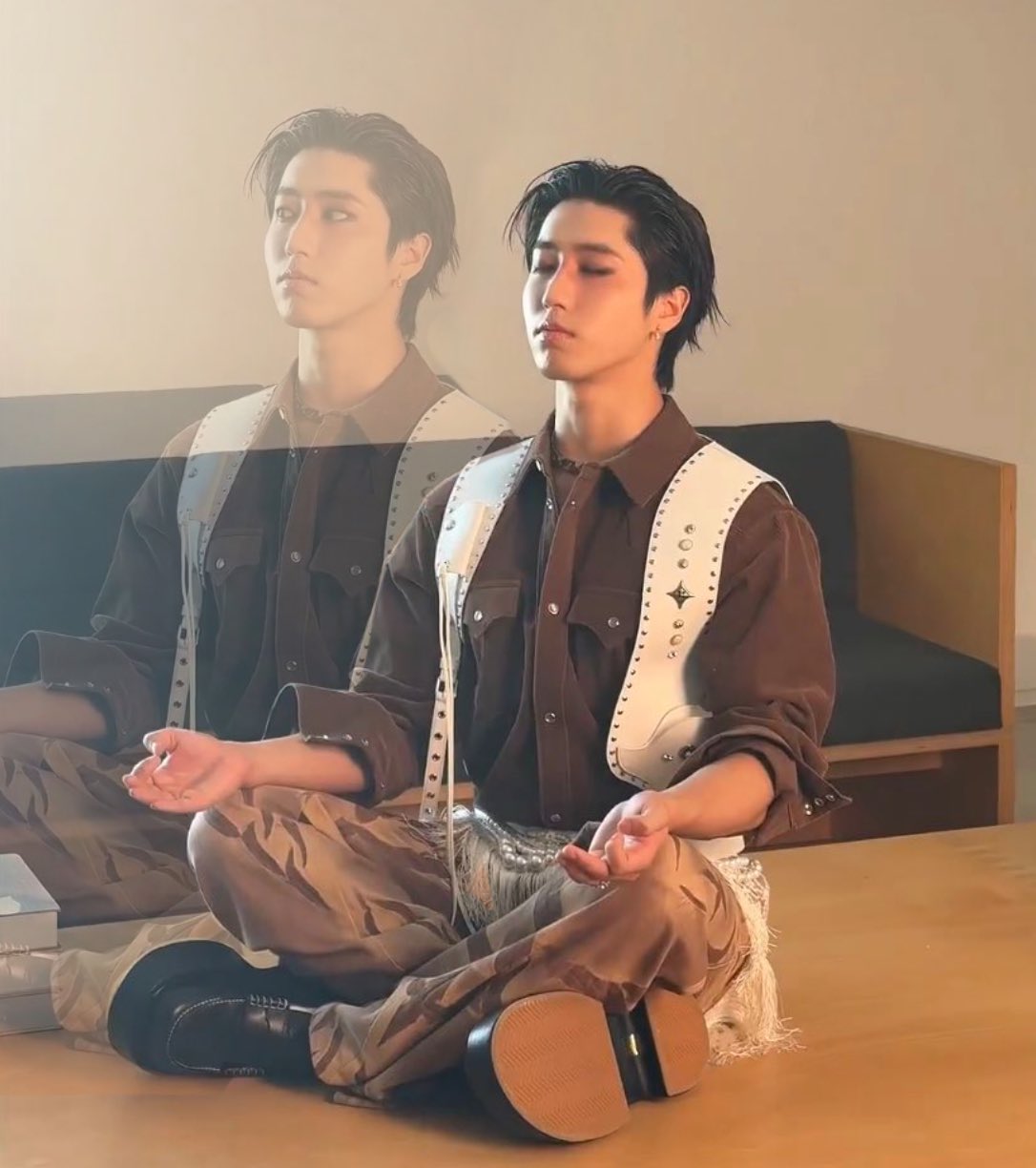 Behind-the-scenes cut of Stray Kids