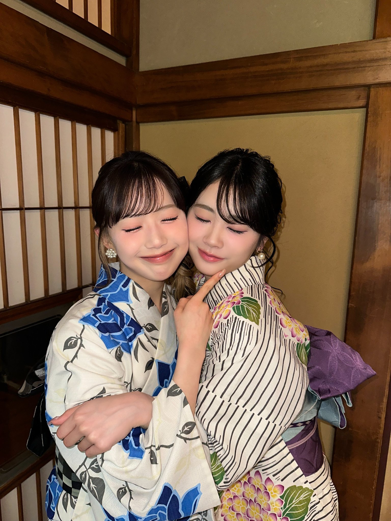 A moment captured by Shimizu Keiko (ME:I)'s fan