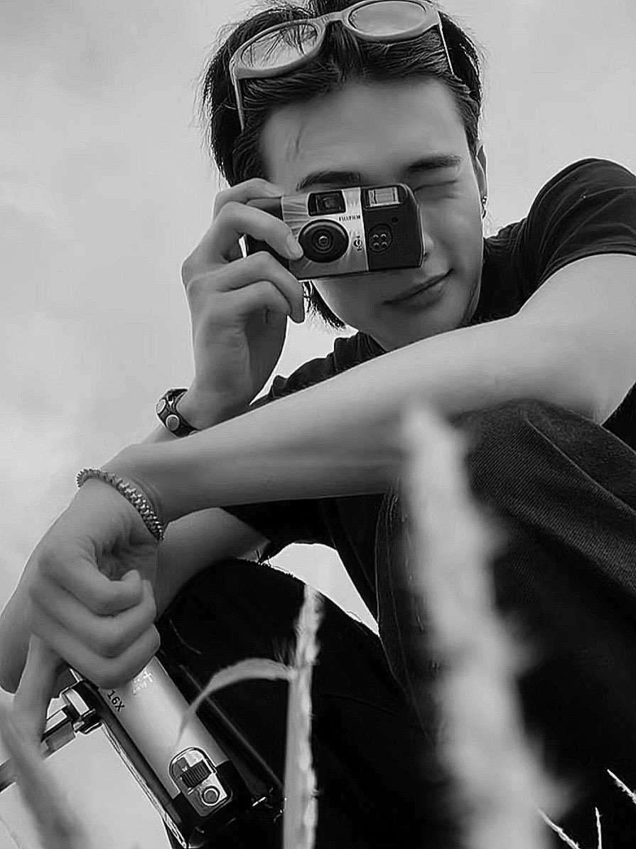 Recent activity shot of Hyunjin (Stray Kids)