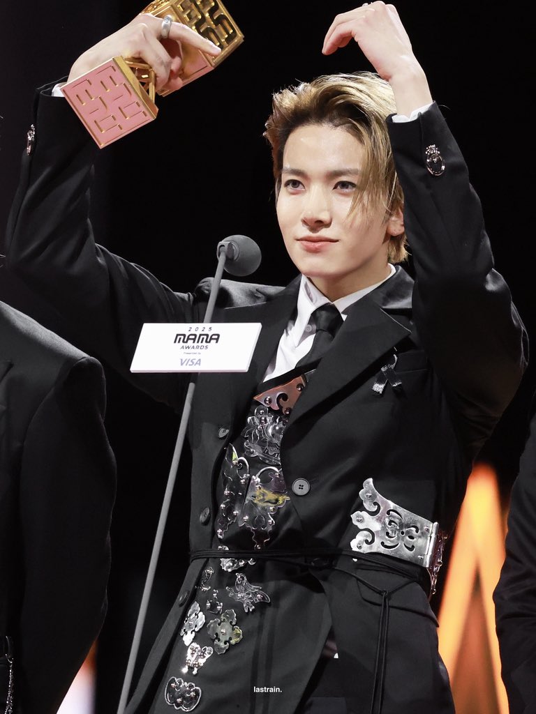 희승 (ENHYPEN)의 비하인드 컷