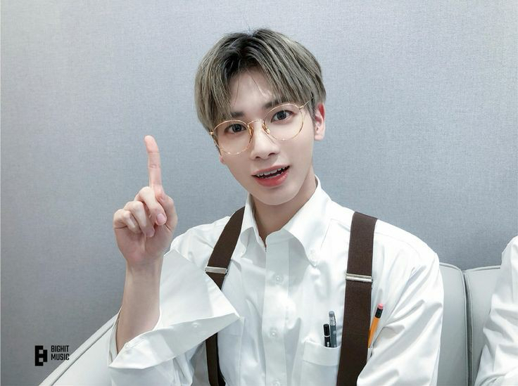 Behind-the-scenes cut of Taehyun (TOMORROW X TOGETHER)