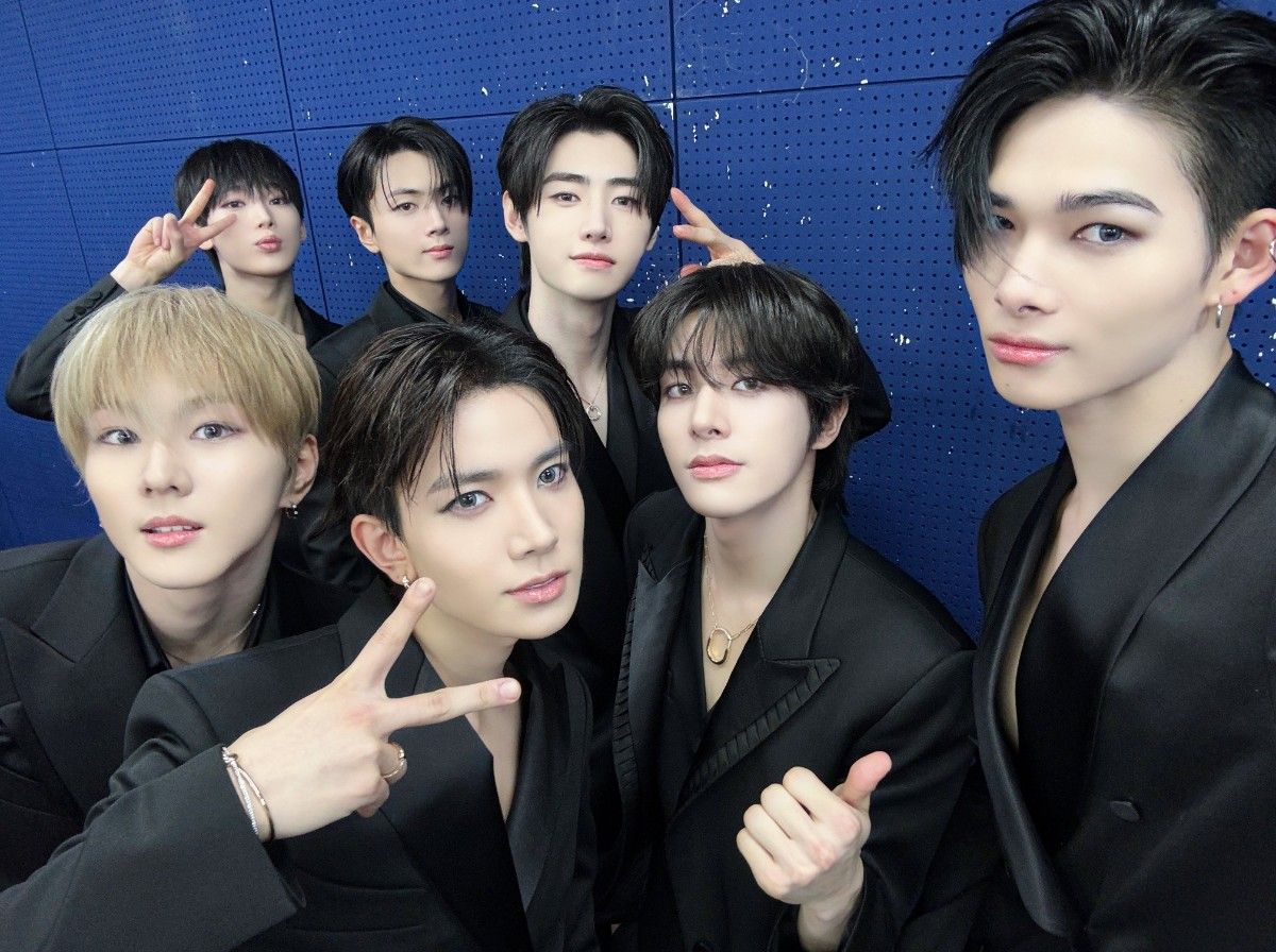 ENHYPEN의 최신 사진