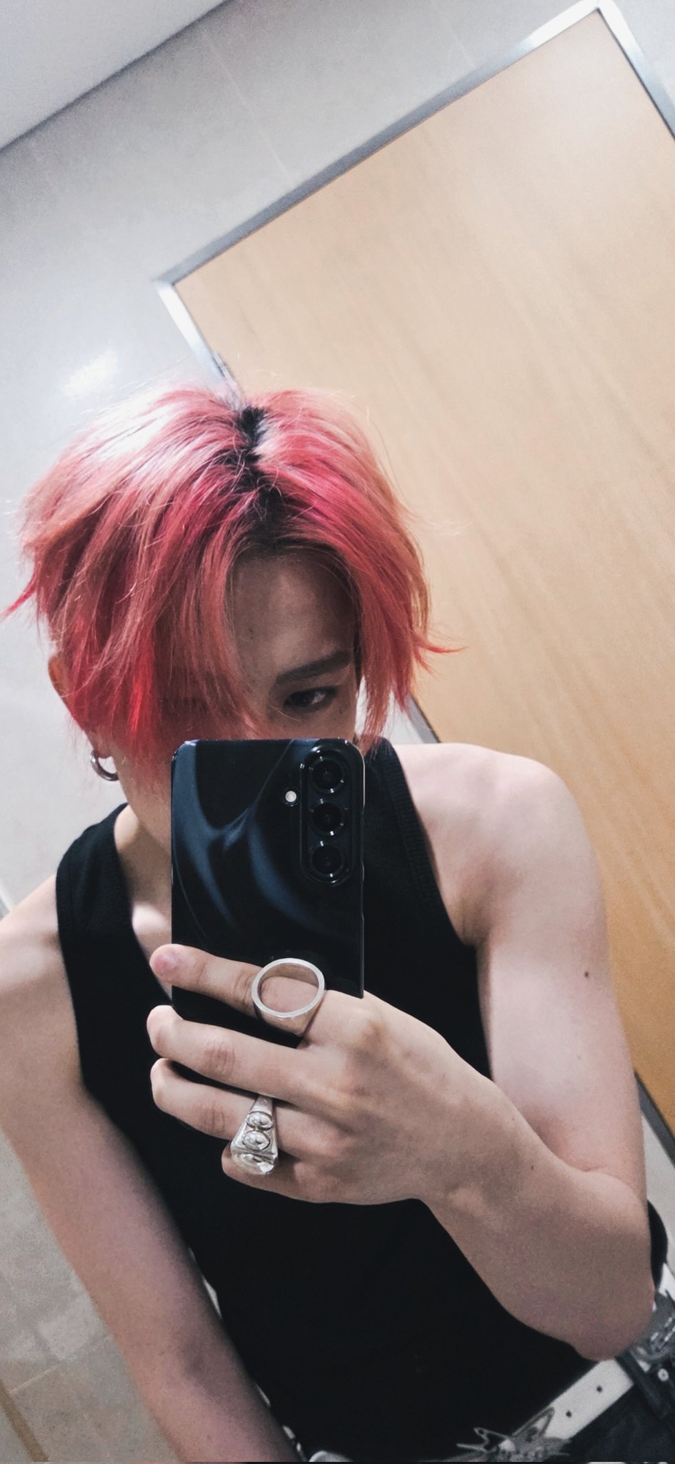 Fandom-recommended wallpaper image of Heeseung (ENHYPEN)