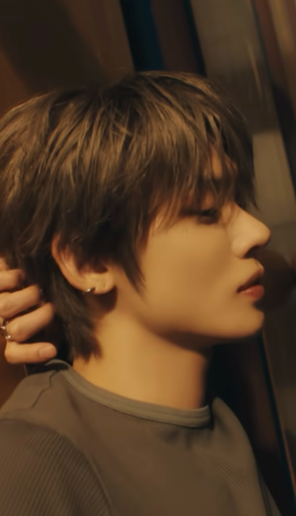 A moment captured by Yeonjun (TOMORROW X TOGETHER)'s fan