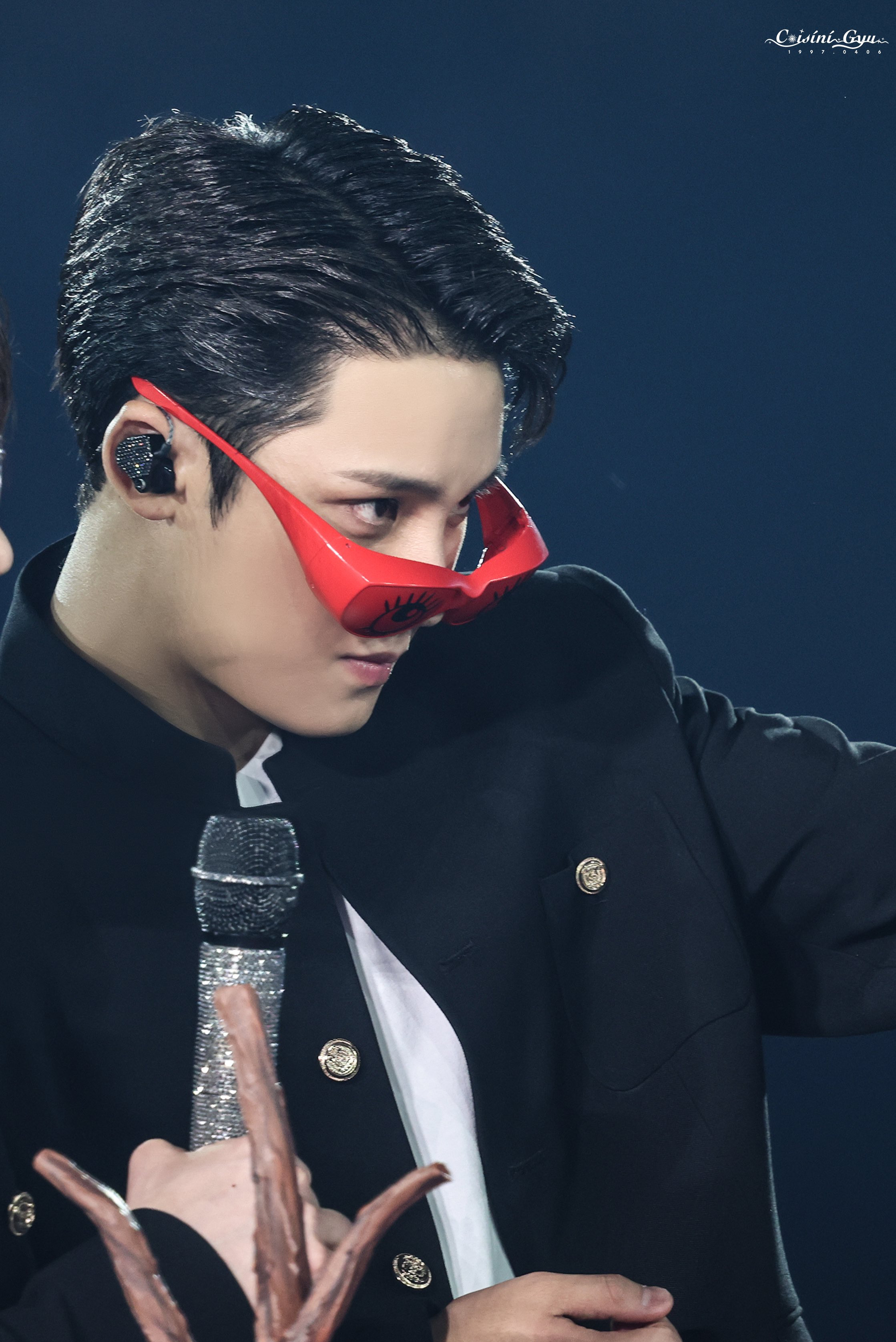Latest photo of Mingyu (SEVENTEEN)