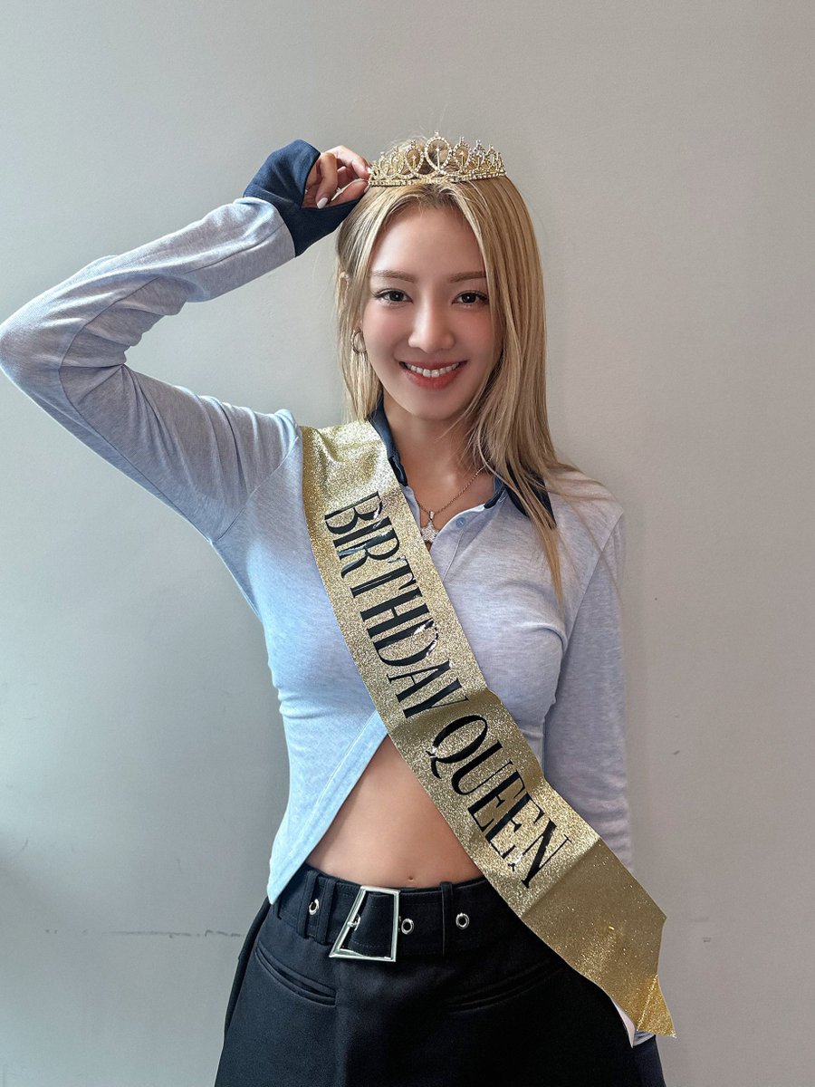 Recent activity shot of Girls' Generation