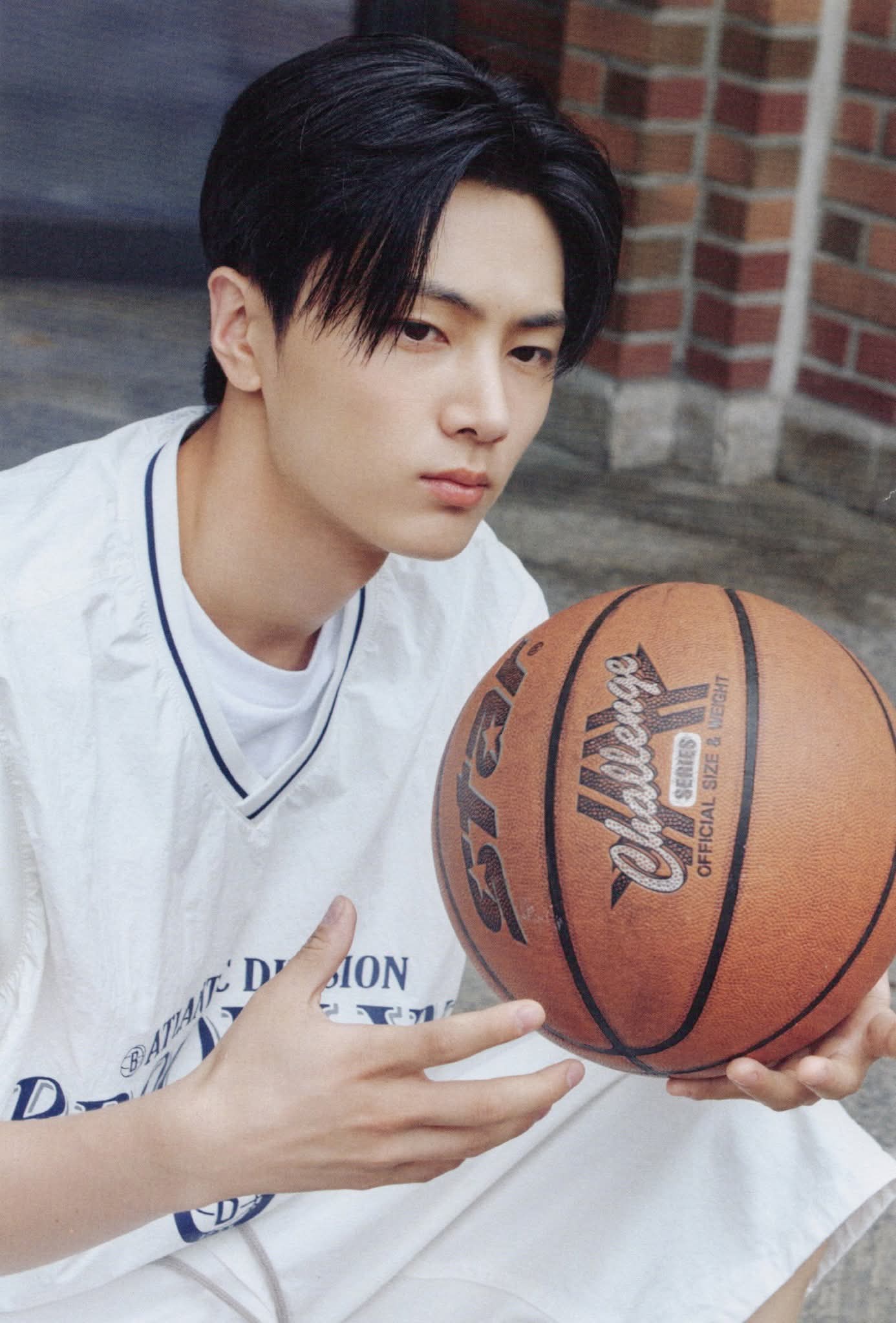 Recent activity shot of Jay (ENHYPEN)