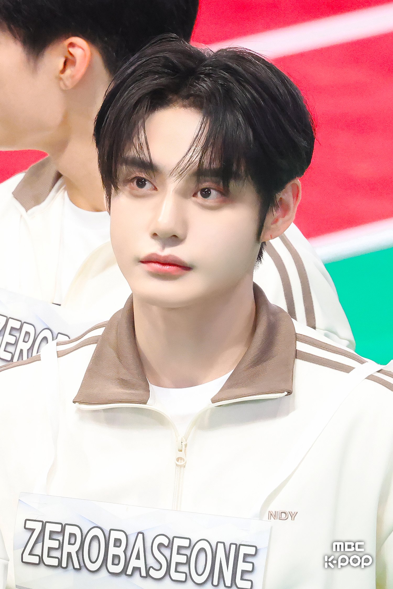 Recent activity shot of Kim Jiwoong (ZEROBASEONE)
