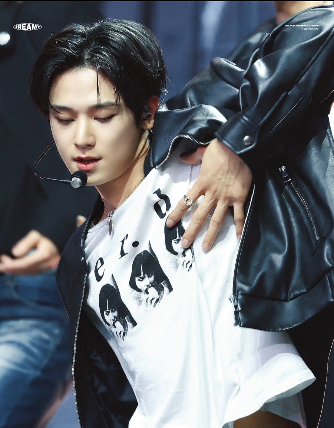 Latest photo of Juyeon (THE BOYZ)