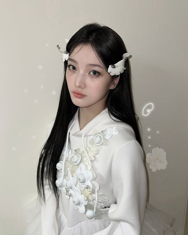 Latest photo of Iroha (ILLIT)