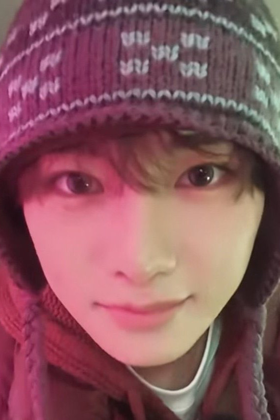 A moment captured by Zhou Anxin (ALPHA DRIVE ONE)'s fan