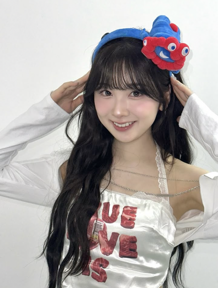 Behind-the-scenes cut of Miihi (NiziU)
