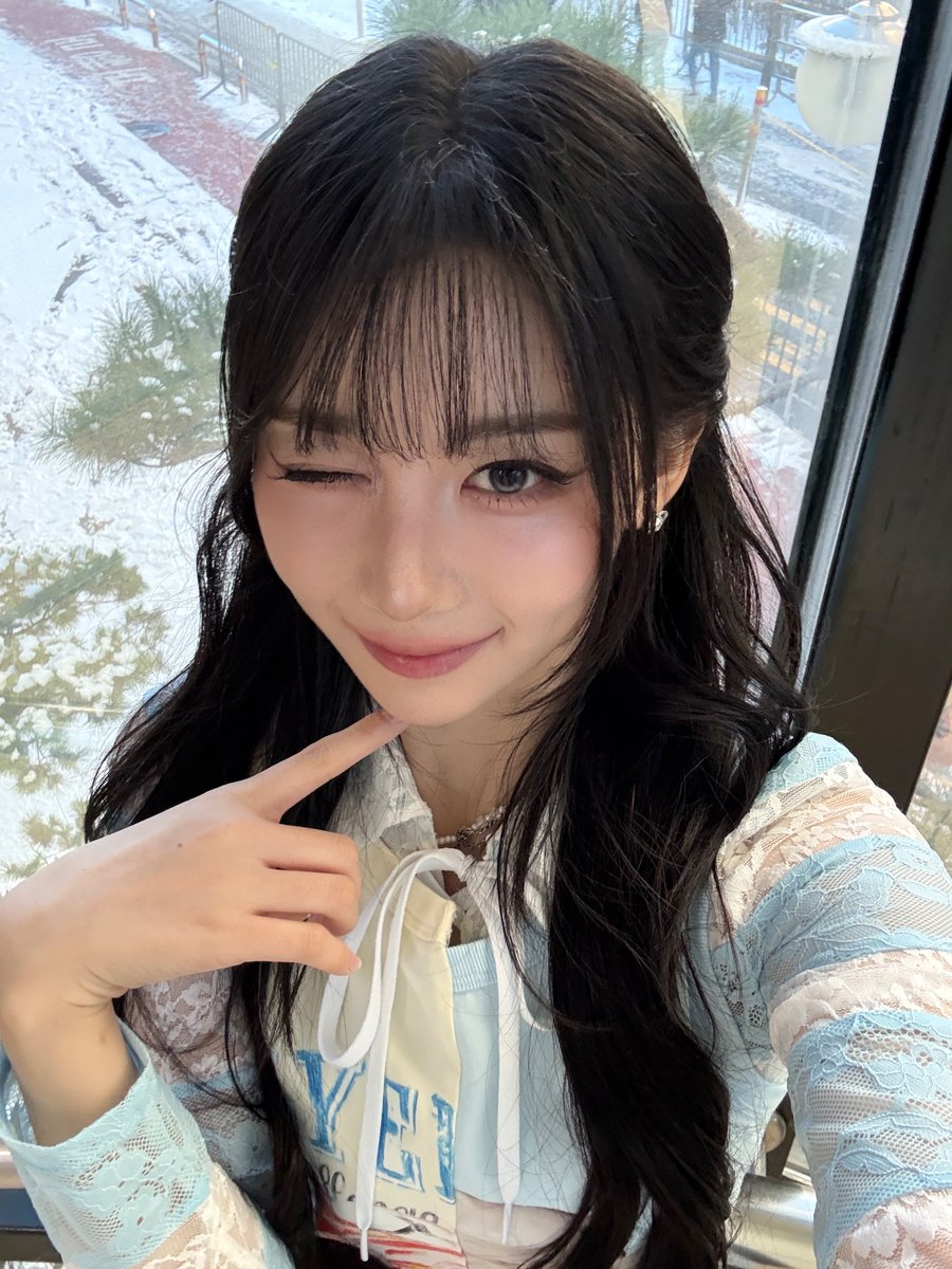 Latest photo of tripleS