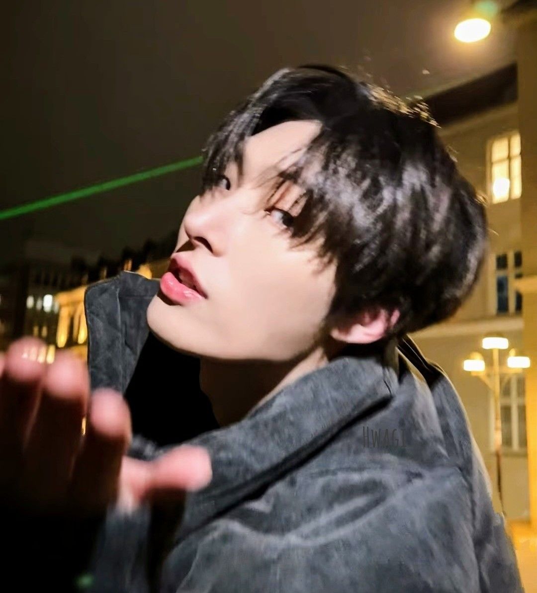 Behind-the-scenes cut of Mingi (ATEEZ)