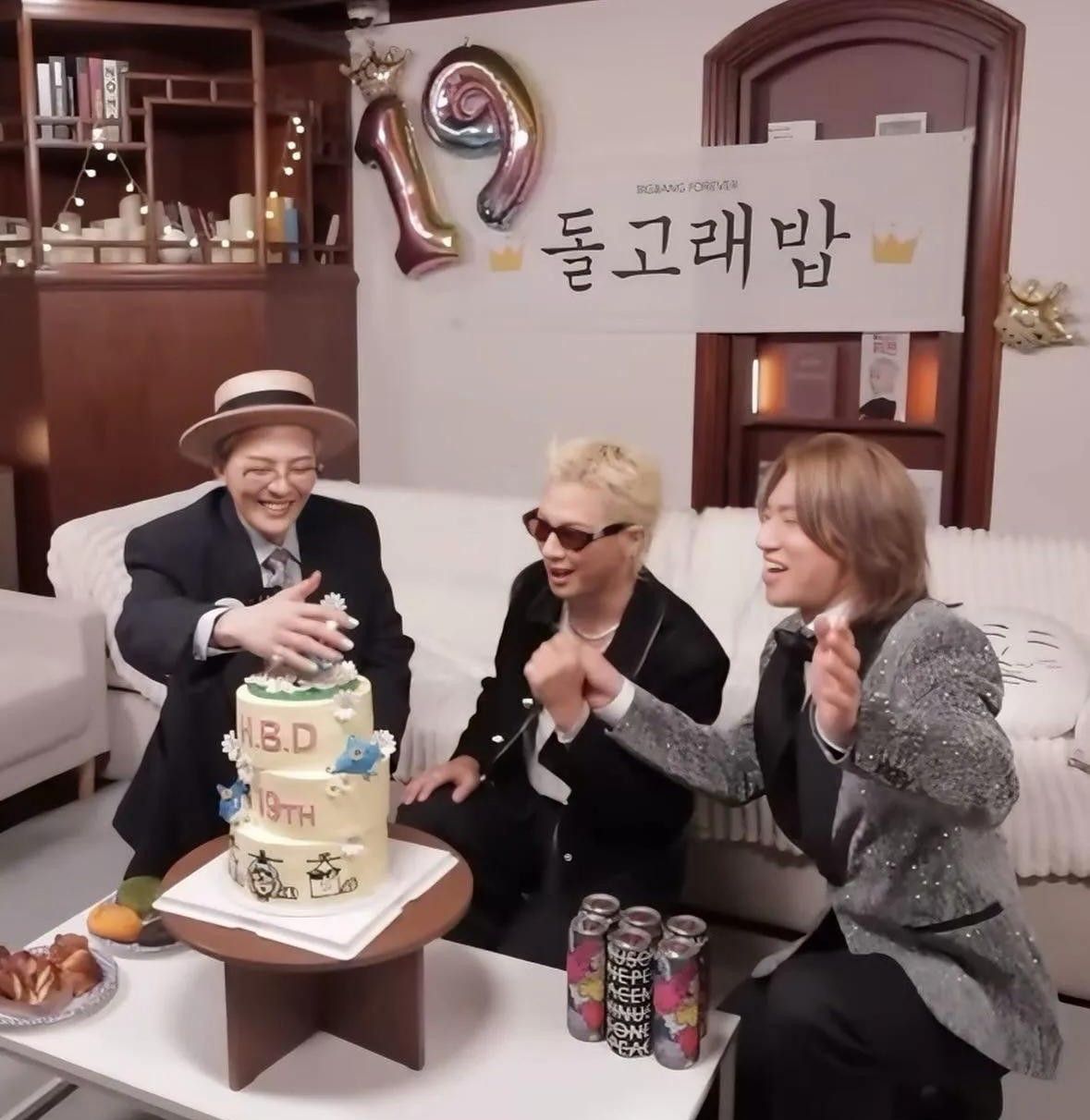Latest photo of BIGBANG