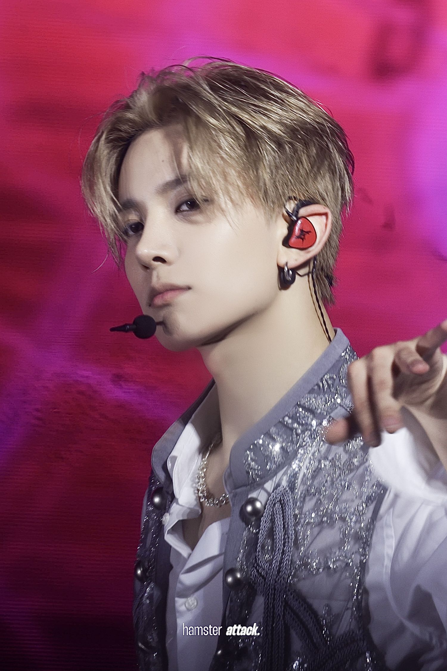 Latest photo of Heeseung (ENHYPEN)