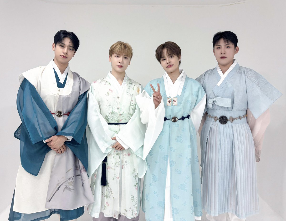 Behind-the-scenes cut of AB6IX