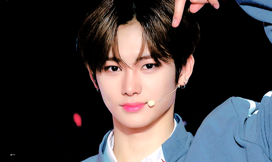 Behind-the-scenes cut of Zhou Anxin (ALPHA DRIVE ONE)