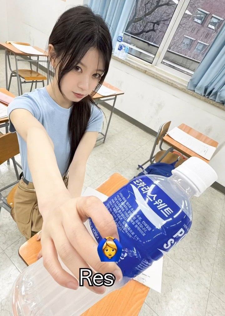 Latest photo of Moka (ILLIT)