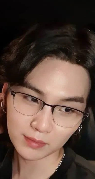 슈가 (방탄소년단) 최근 활동샷