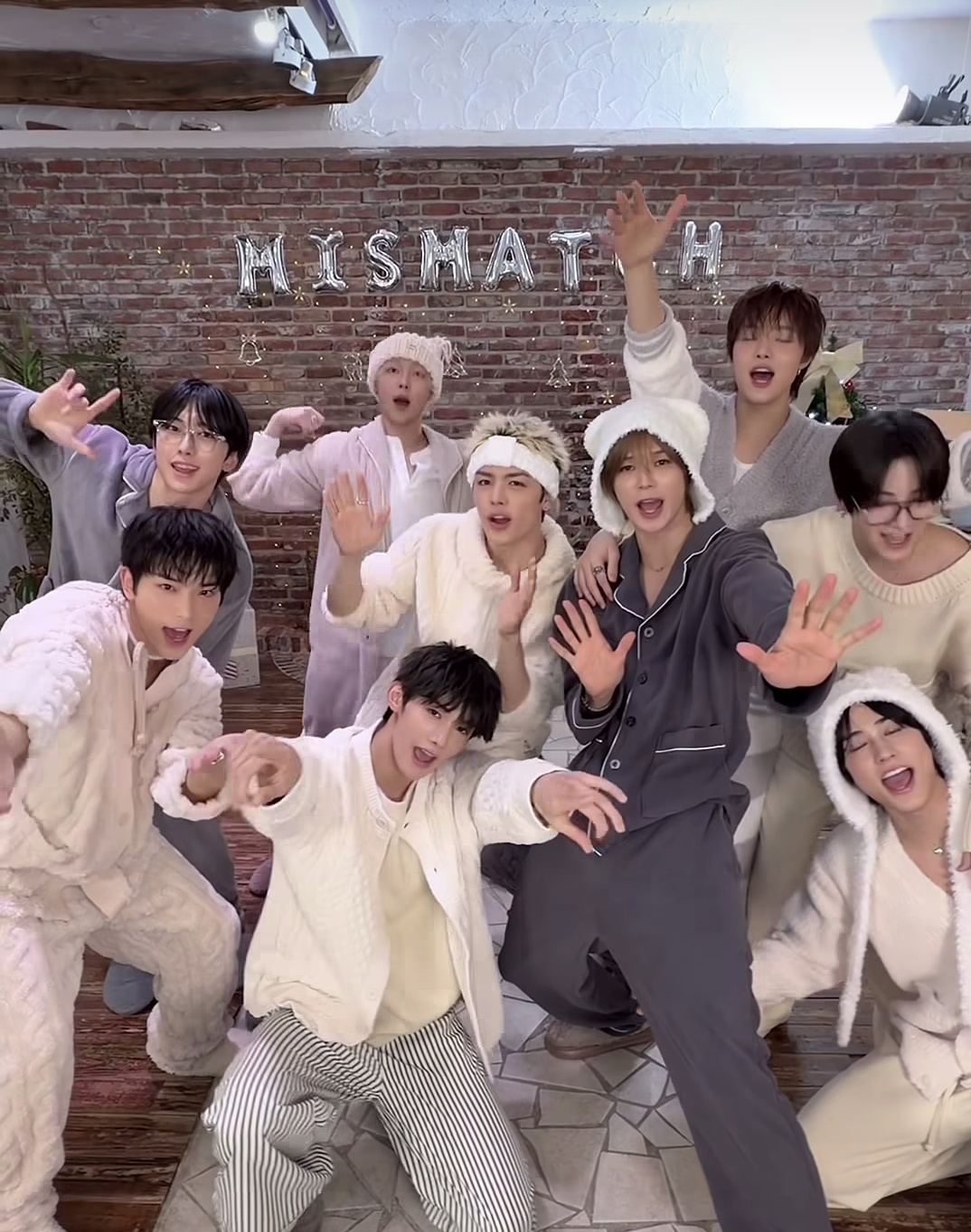 Recent activity shot of &TEAM